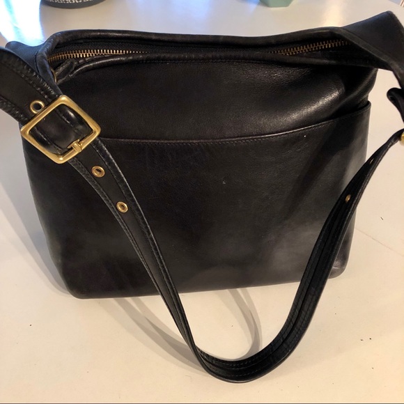 Coach Handbags - Coach k3h 9058 Vintage-black leather